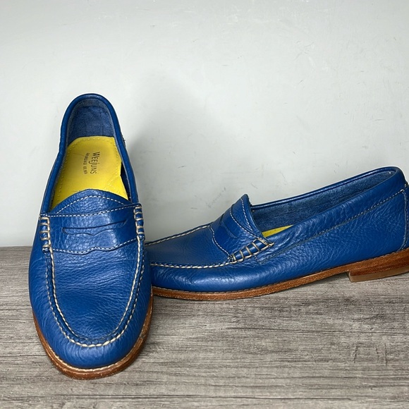 GH Bass & Co. Shoes - G. H. Bass & Co. Weejuns Blue Pebble Leather Loafer Size 9